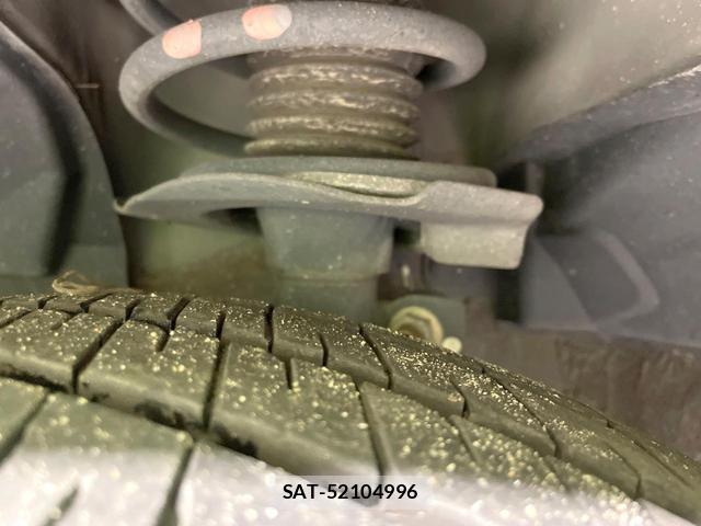 Nissan SERENA 2018-02 8752918-19