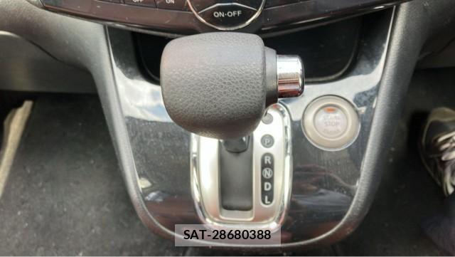 Nissan SERENA 2013-06 8753584-14