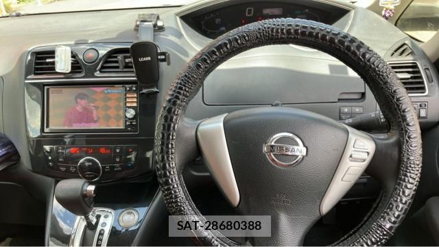 Nissan SERENA 2013-06 8753584-16