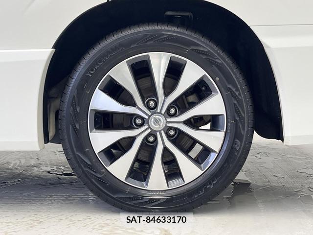Nissan SERENA 2017-06 8753927-13