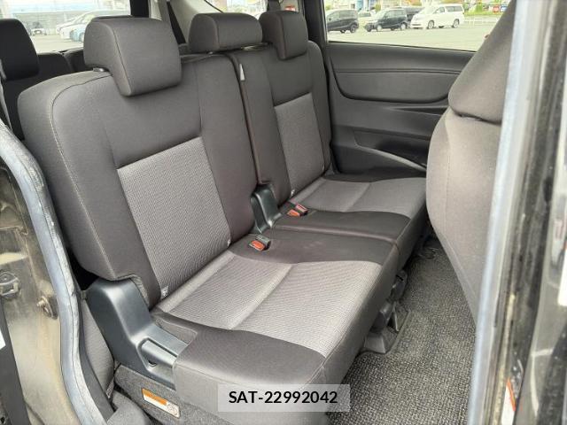 Toyota SIENTA 2020-04 8752582-4