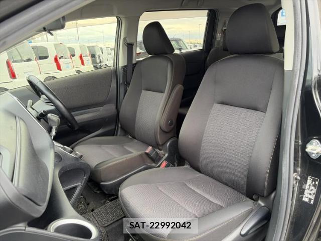 Toyota SIENTA 2020-04 8752582-6
