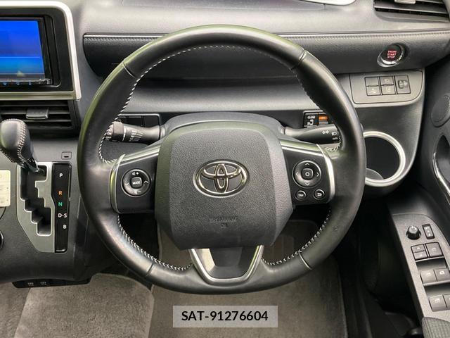 Toyota SIENTA 2021-09 8753398-11