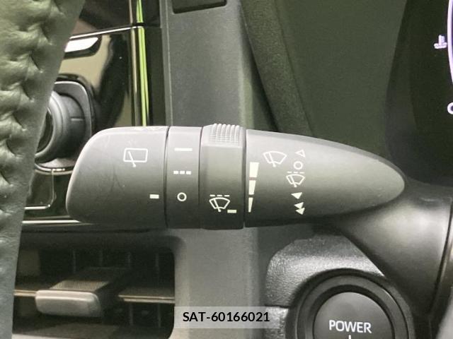 Toyota SIENTA 2025-02 8753494-17