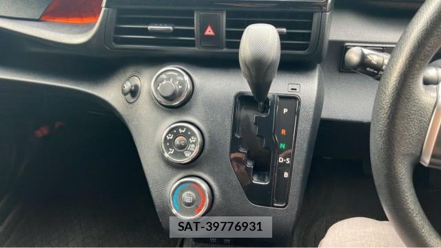 Toyota SIENTA 2019-11 8753566-14