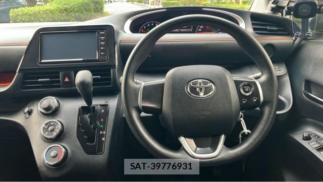 Toyota SIENTA 2019-11 8753566-16