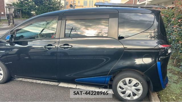 Toyota SIENTA 2015-09 8753628-10