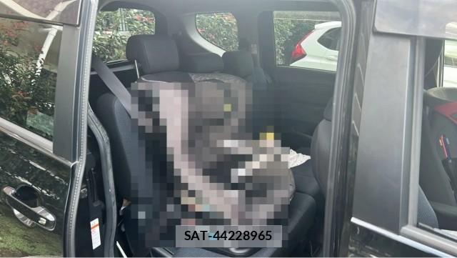 Toyota SIENTA 2015-09 8753628-6