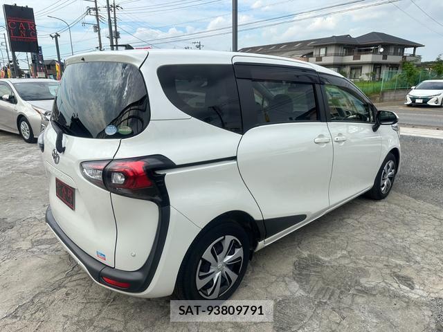 Toyota SIENTA 2019-03 8753805-15