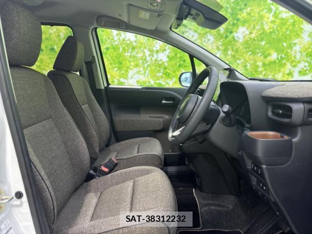 Toyota SIENTA 2025-04 8754381-4