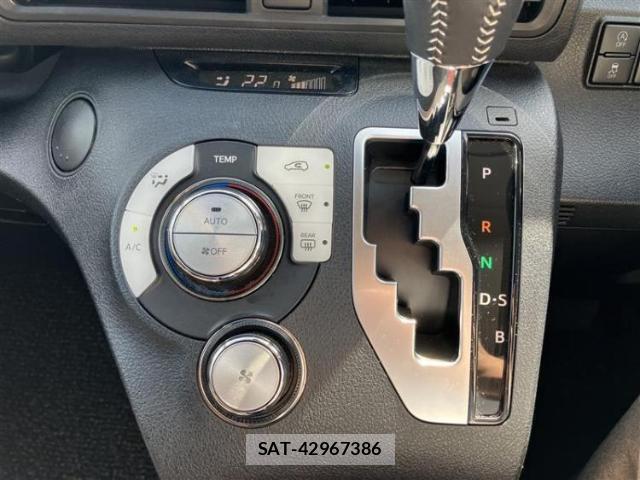Toyota SIENTA 2020-04 8754406-14