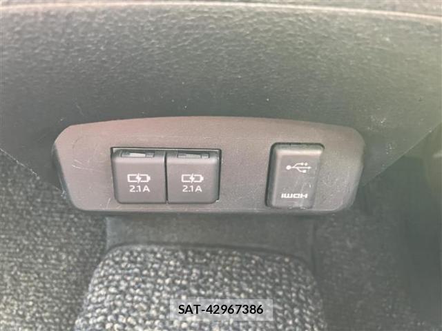 Toyota SIENTA 2020-04 8754406-16