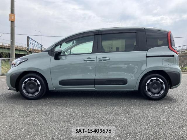 Toyota SIENTA 2024-06 8754487-1