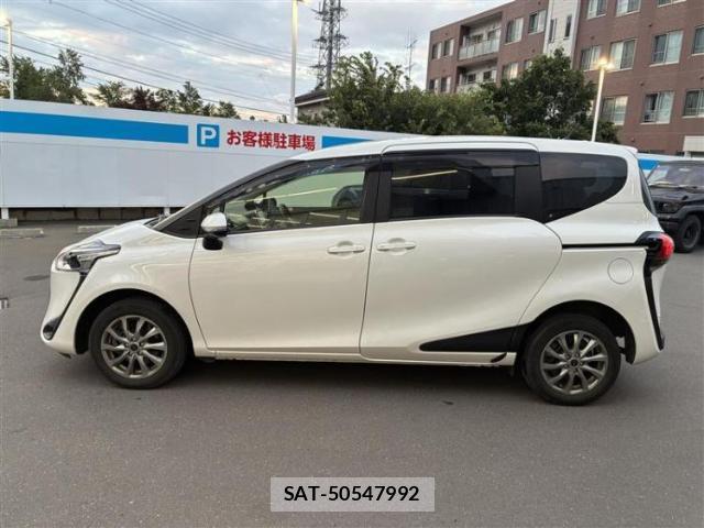 Toyota SIENTA 2020-10 8754491-1