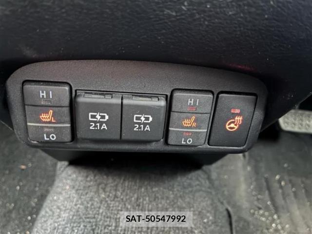 Toyota SIENTA 2020-10 8754491-13