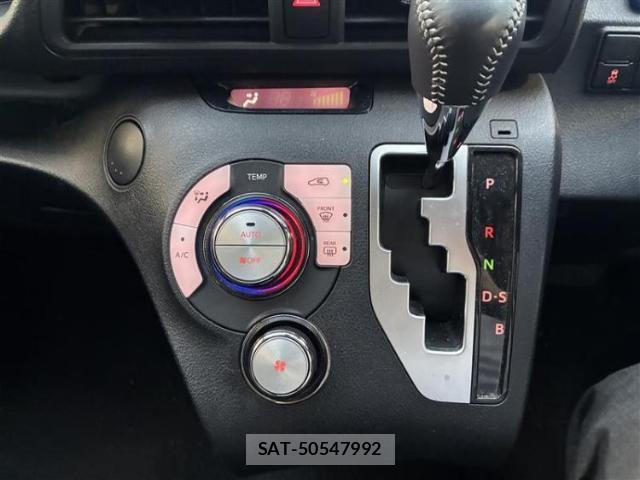 Toyota SIENTA 2020-10 8754491-15