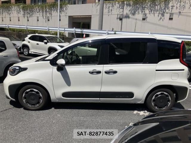 Toyota SIENTA 2023-10 8754518-1