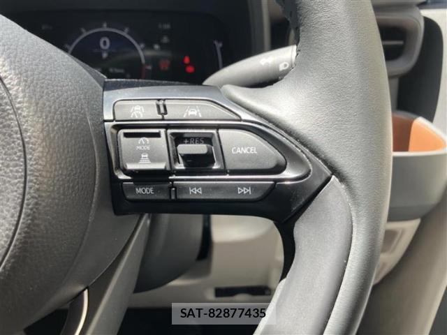 Toyota SIENTA 2023-10 8754518-13