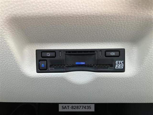 Toyota SIENTA 2023-10 8754518-15