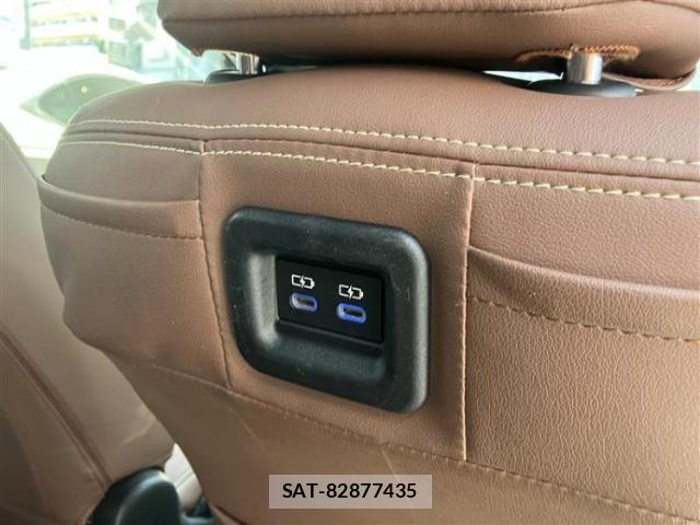 Toyota SIENTA 2023-10 8754518-16