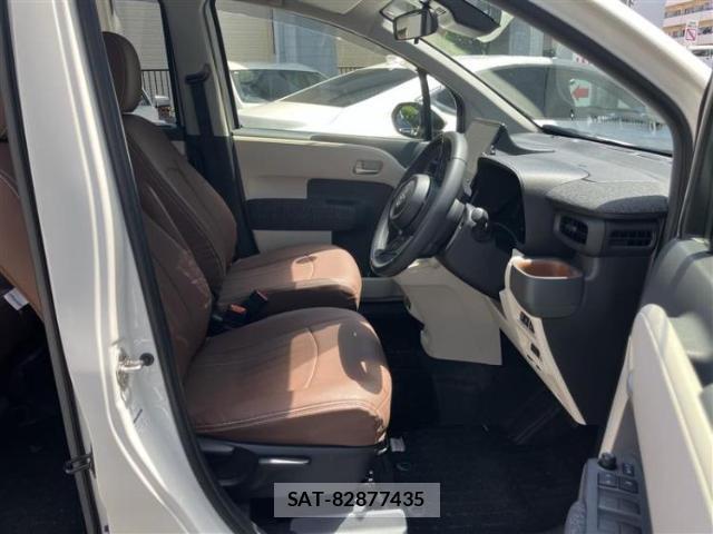 Toyota SIENTA 2023-10 8754518-4