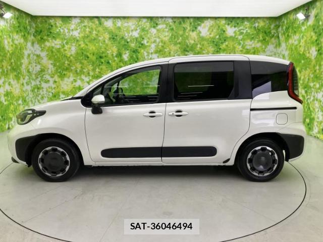 Toyota SIENTA 2022-12 8754541-1