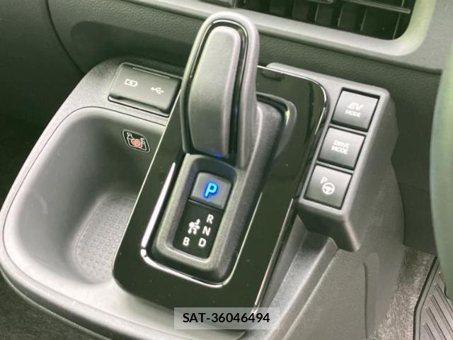 Toyota SIENTA 2022-12 8754541-17