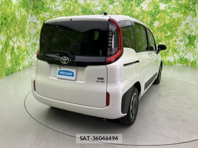 Toyota SIENTA 2022-12 8754541-2
