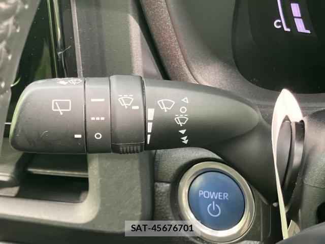 Toyota SIENTA 2022-09 8754628-17