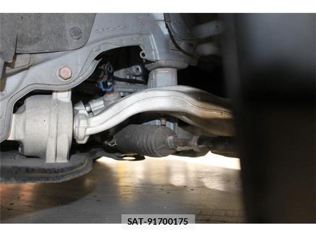 Nissan SKYLINE 2014-09 8753222-19