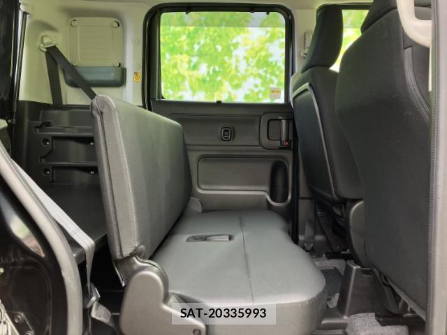 Suzuki SPACIA 2023-02 8753773-4