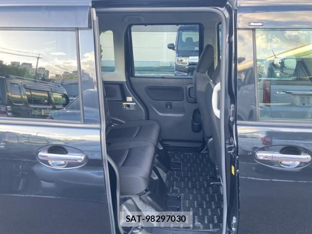Suzuki SPACIA 2017-08 8754448-4
