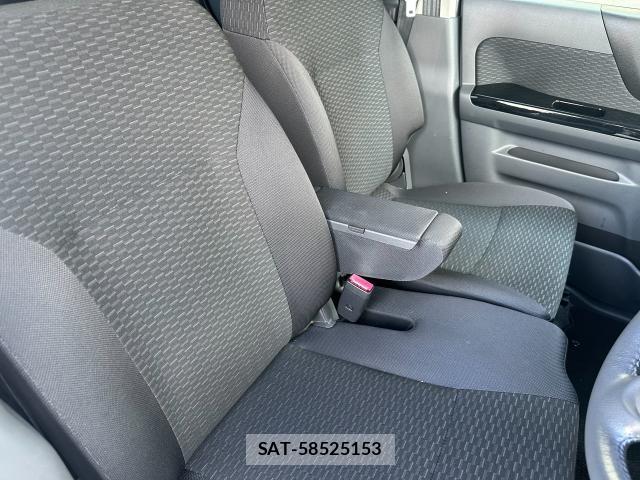 Suzuki SPACIA 2014-06 8753240-5