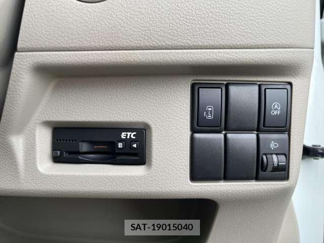 Suzuki SPACIA 2013-10 8752420-5