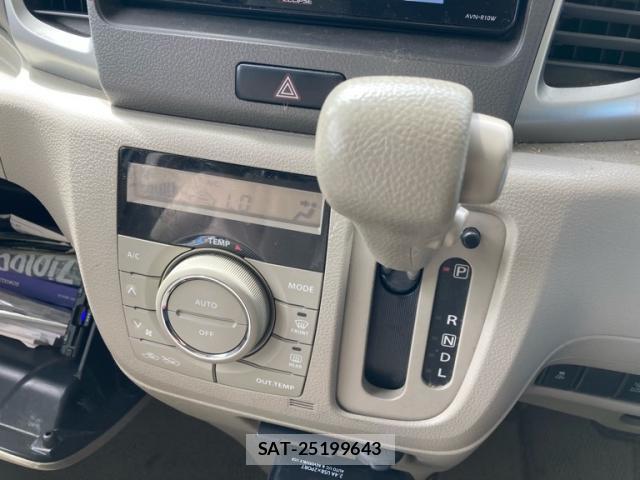 Suzuki SPACIA 2013-09 8752509-19