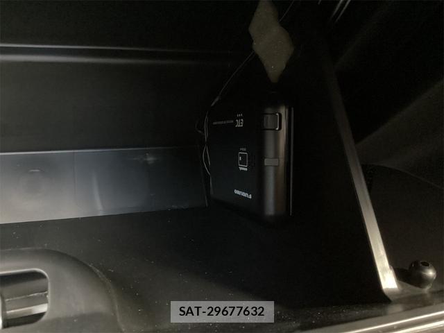 Suzuki SPACIA 2025-08 8752844-18