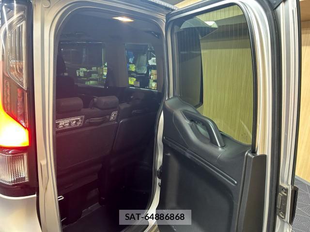 Honda e 2017-11 8754014-18