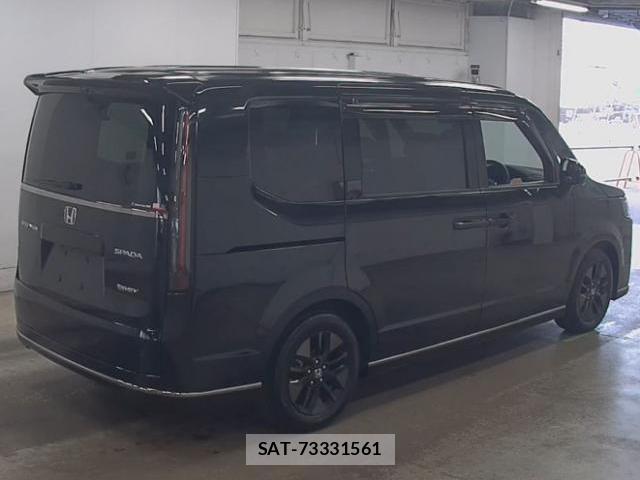 Honda e 2023-11 8754199-1