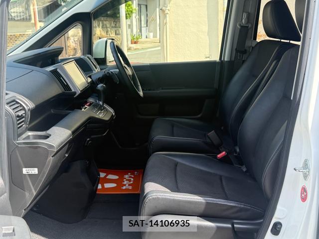 Honda e 2013-09 8754340-10