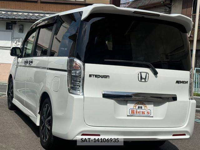 Honda e 2013-09 8754340-8