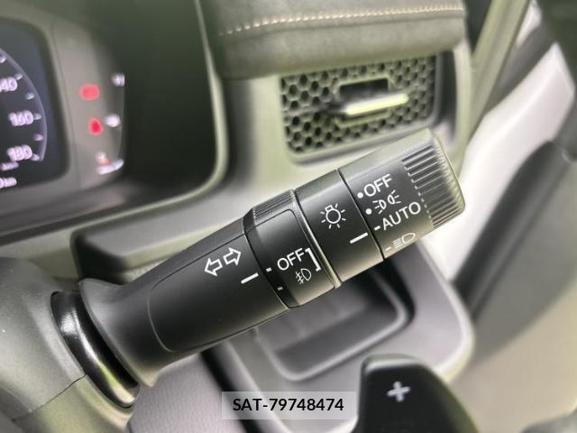 Honda e 2023-07 8754372-15