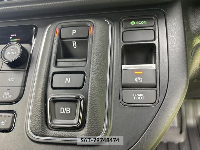 Honda e 2023-07 8754372-17