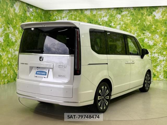 Honda e 2023-07 8754372-2