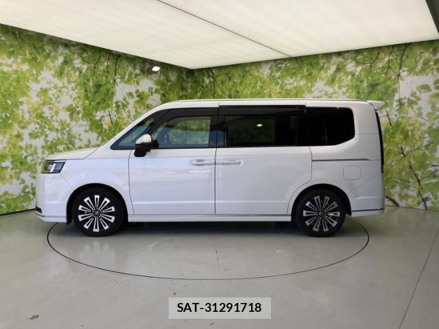 Honda e 2022-10 8754731-1