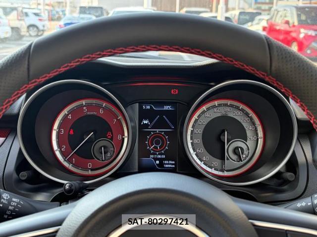 Suzuki SWIFT 2024-12 8752313-9
