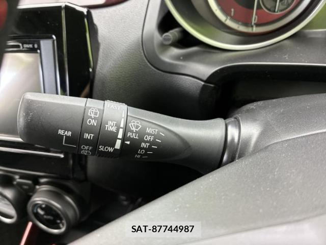 Suzuki SWIFT 2022-01 8753198-15