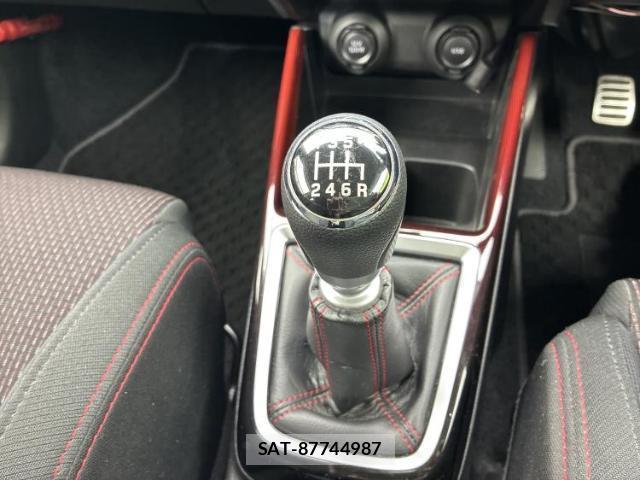 Suzuki SWIFT 2022-01 8753198-16