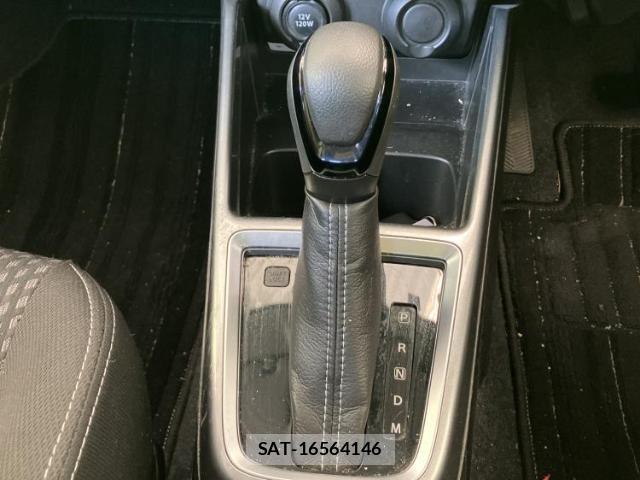 Suzuki SWIFT 2021-12 8754044-17
