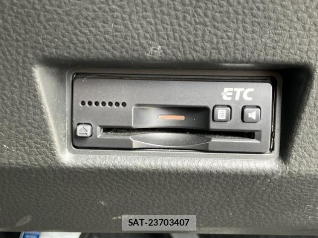 Suzuki SWIFT 2013-03 8754266-15