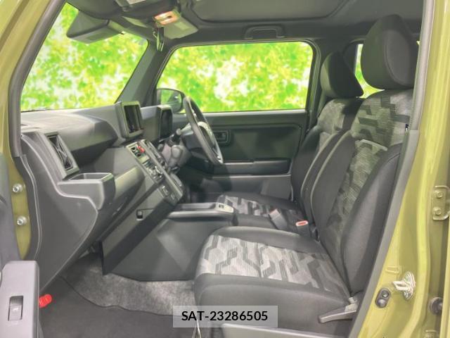 Daihatsu TAFT 2025-03 8754592-6